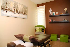 Dixie Dundas Chiropractic & Acupuncture Clinic image