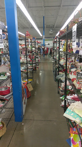 Thrift Store «7th & Bell Goodwill Retail Store & Donation Center», reviews and photos, 17037 N 7th Ave, Phoenix, AZ 85023, USA