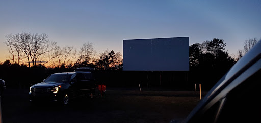 Drive-in Movie Theater «Stone Drive-In Theatre», reviews and photos, 808 Theatre Ln, Mountain View, AR 72560, USA