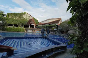 Bukit Daun Restoran And Hotel Resort image