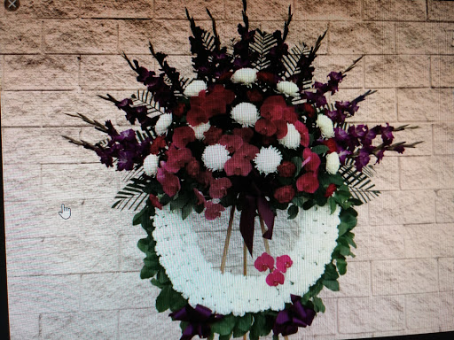 Florist «Village Flowers & Gifts», reviews and photos, 527 W Lodi Ave, Lodi, CA 95242, USA