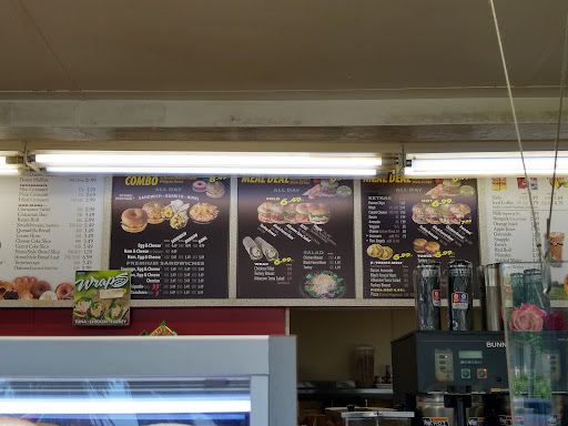 Bagel Shop «Yum Yum Donuts», reviews and photos, 8704 Foothill Blvd, Sunland-Tujunga, CA 91040, USA