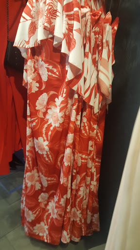 Clothing Store «GUESS», reviews and photos, 736 Collins Ave, Miami Beach, FL 33139, USA