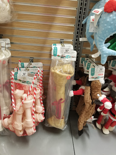 Pet Supply Store «PetSmart», reviews and photos, 2410 Merrick Rd #1, Bellmore, NY 11710, USA