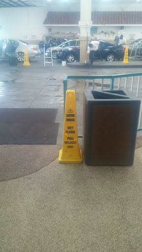 Car Wash «La Verne Car Wash», reviews and photos, 914 Foothill Blvd, La Verne, CA 91750, USA