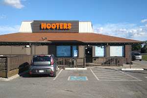 Hooters