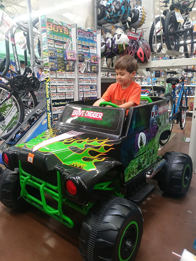 Department Store «Walmart Supercenter», reviews and photos, 7150 Camino Arroyo, Gilroy, CA 95020, USA