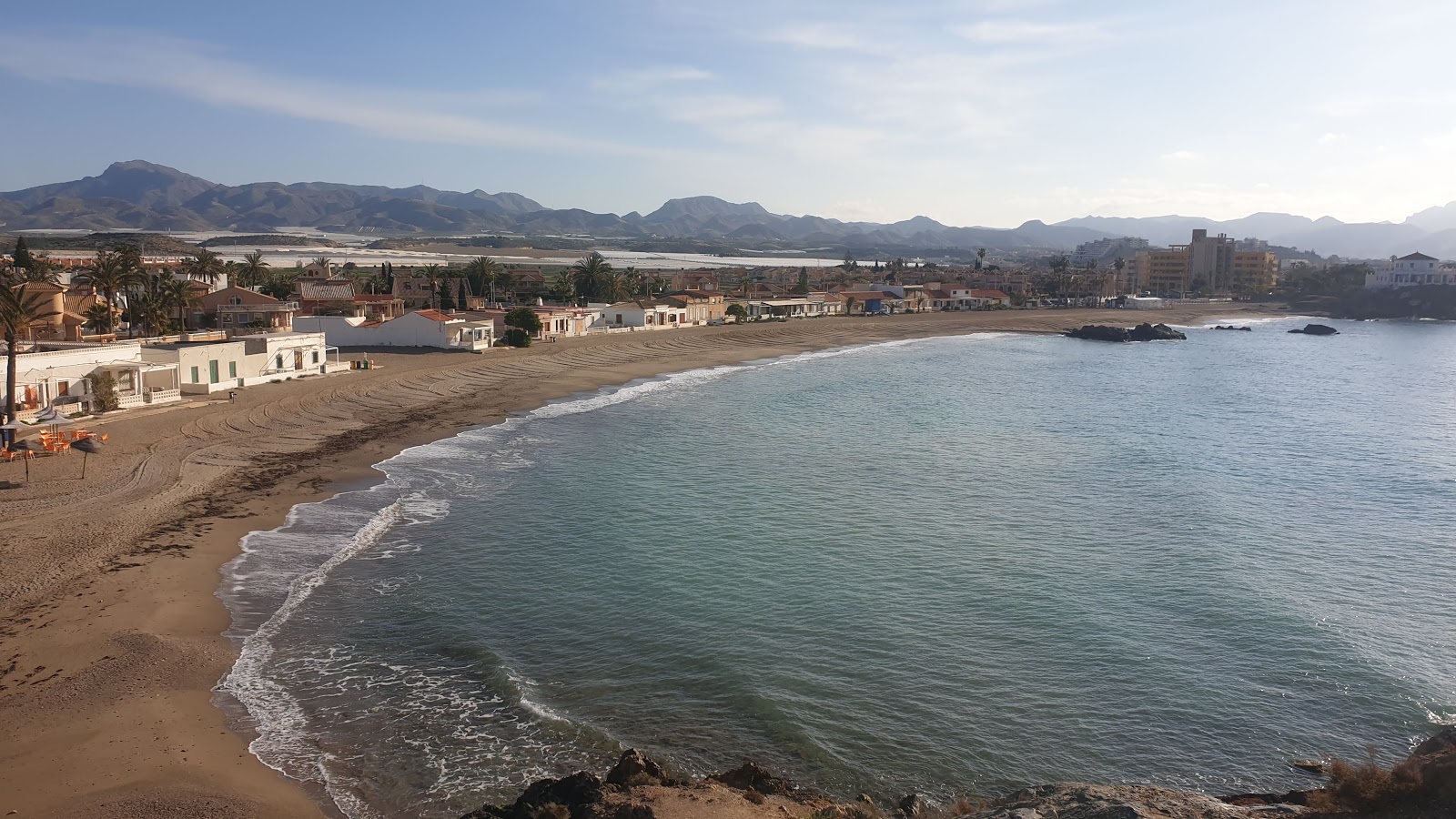 Fotografija Playa de Nares z turkizna voda površino