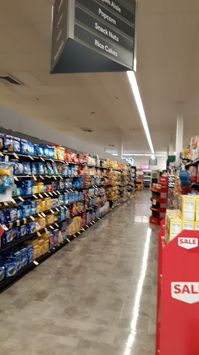 Grocery Store «Stop & Shop», reviews and photos, 498 Bushy Hill Rd, Simsbury, CT 06070, USA