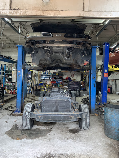 Auto Repair Shop «Dix Auto Clinic», reviews and photos, 18809 Dix Rd, Melvindale, MI 48122, USA