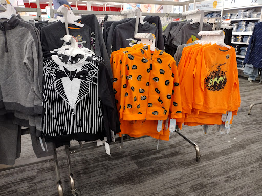 Department Store «Target», reviews and photos, 999 Corporate Dr, Westbury, NY 11590, USA