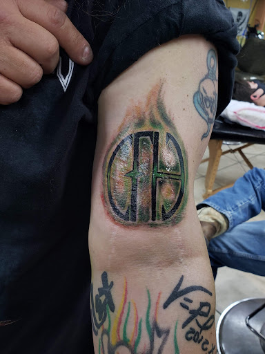 Tattoo Shop «Iron Ink Tattoo», reviews and photos, 1700 N Belt Line Rd, Irving, TX 75061, USA