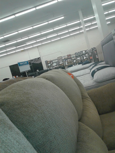 Discount Store «Big Lots», reviews and photos, 13241 Whittier Blvd, Whittier, CA 90602, USA