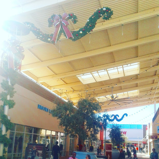Outlet Mall «Tanger Outlet Westgate», reviews and photos, 6800 N 95th Ave, Glendale, AZ 85305, USA
