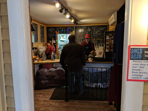 Coffee Shop «River Road Coffeehouse», reviews and photos, 935 River Rd, Granville, OH 43023, USA