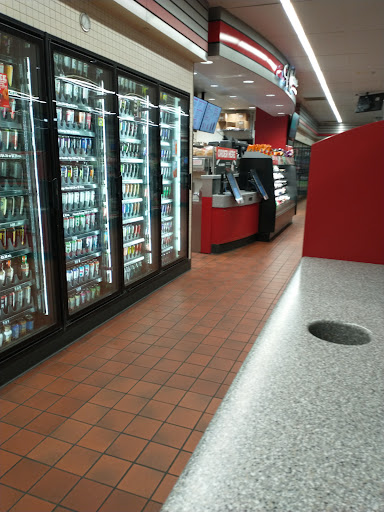 Gas Station «QuikTrip», reviews and photos, 4700 Lamar Ave, Mission, KS 66202, USA