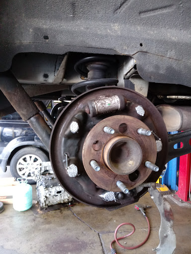 Auto Repair Shop «Harris Total Auto Care», reviews and photos, 535 N Verity Pkwy, Middletown, OH 45042, USA