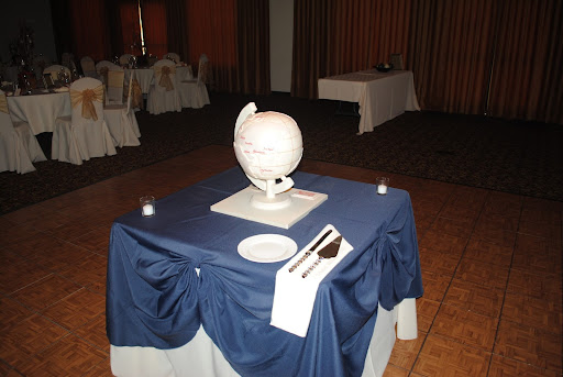 Wedding Bakery «Creme de la Cake», reviews and photos, 2025 W Bullard Ave, Fresno, CA 93711, USA