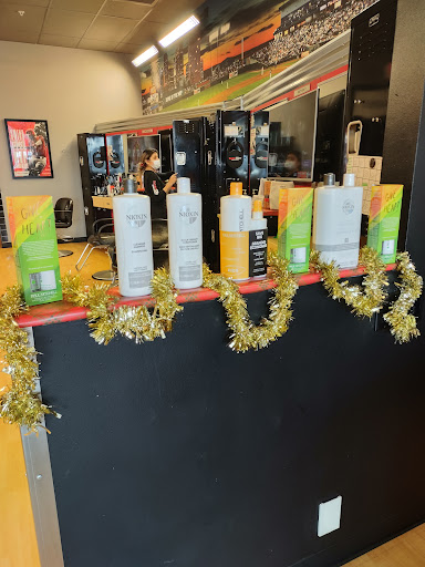 Hair Salon «Sport Clips Haircuts of Yakima Orchards», reviews and photos, 140 S 72nd Ave, Yakima, WA 98908, USA