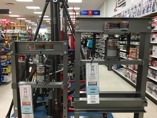 Hardware Store «Harbor Freight Tools», reviews and photos, 14250 Smoketown Rd, Woodbridge, VA 22192, USA