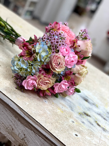 Florist «I Love Roses Florist», reviews and photos, 1205 N Hampton Rd, Dallas, TX 75208, USA