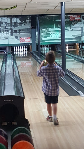 Bowling Alley «Stadium Lanes Bowling Center», reviews and photos, 2105 Knickerbocker Rd, San Angelo, TX 76904, USA