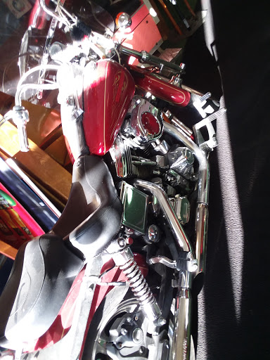 Tattoo Shop «Reigning Ink Tattoo», reviews and photos, 307 S Anderson St, Tullahoma, TN 37388, USA