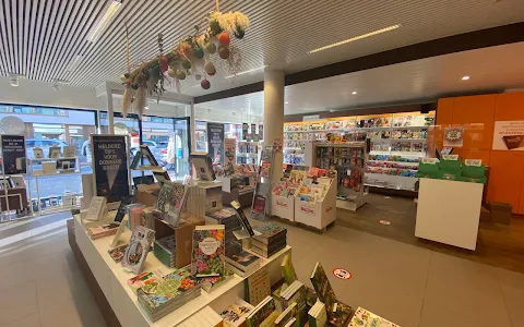 Standard bookstore image