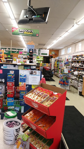 Produce Market «Mill City Market Place», reviews and photos, 829 SW 1st St, Mill City, OR 97360, USA