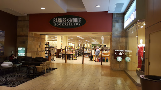 Book Store «Barnes & Noble Booksellers Palm Desert», reviews and photos, 72840 Highway 111 # 425, Palm Desert, CA 92260, USA