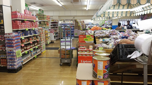 Grocery Store «Supreme Shop n Bag», reviews and photos, 4301 Walnut St, Philadelphia, PA 19104, USA