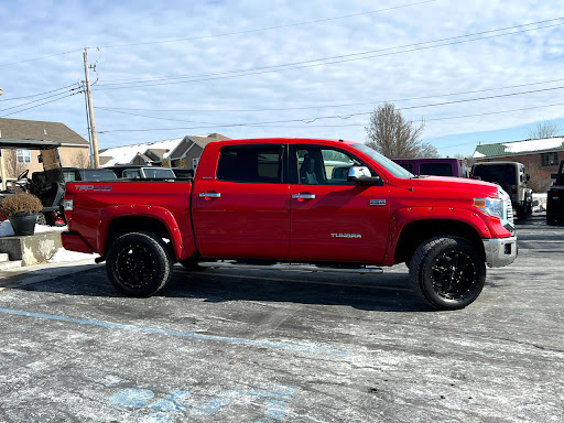 Car Dealer «Scoreboard Automotive Sales and Leasing», reviews and photos, 527 N Central Ave, Eureka, MO 63025, USA