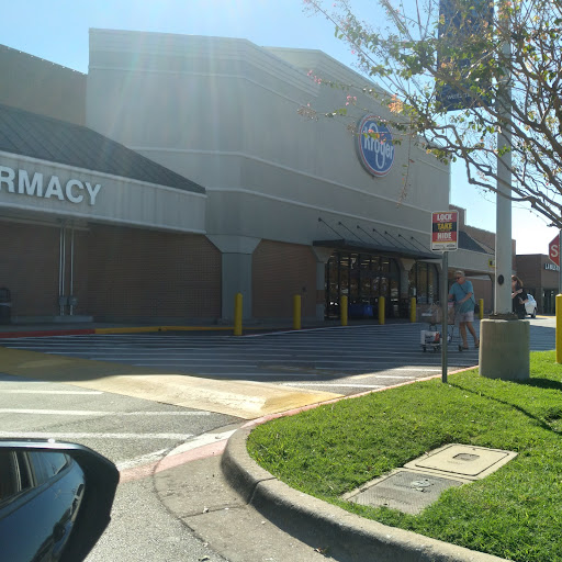Grocery Store «Kroger», reviews and photos, 3770 Belt Line Rd, Addison, TX 75001, USA