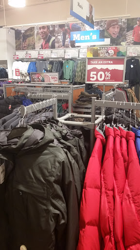 Sportswear Store «Columbia Sportswear Outlet Store at Seattle Premium Outlets», reviews and photos, 10600 Quil Ceda Blvd #920, Tulalip, WA 98271, USA