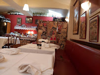 Atmosphère du Restaurant français Le Julien - Restaurant rue Paradis 13006 Marseille - n°11