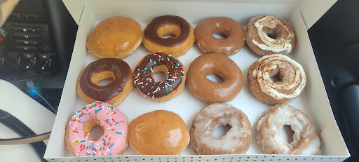 Donut Shop «Krispy Kreme», reviews and photos, 12648 Jefferson Ave, Newport News, VA 23602, USA