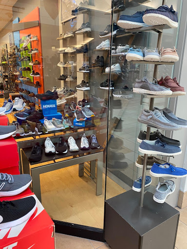 Shoe Store «Tradehome Shoes», reviews and photos, 3301 W Main St, Norman, OK 73072, USA