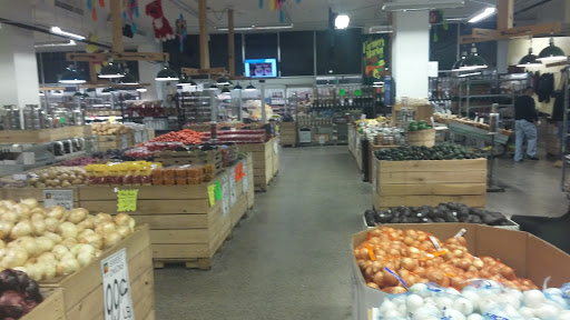 Grocery Store «Horrocks Farm Market», reviews and photos, 235 Capital Ave SW, Battle Creek, MI 49037, USA