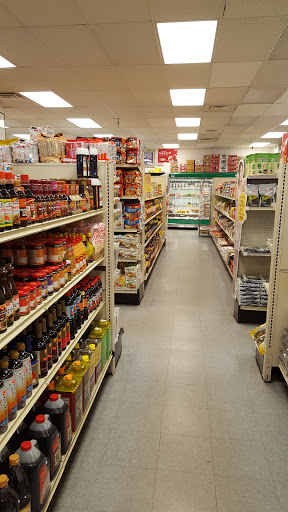 Korean Grocery Store «Lotte Oriental Foods & Gifts», reviews and photos, 4944 N High St, Columbus, OH 43214, USA