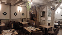 Atmosphère du Le Trianon restaurant à Traînou - n°2