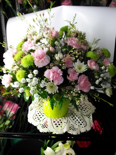 Florist «A Royal Bloom Flowers & Gifts», reviews and photos, 7252 W Oakland Park Blvd, Lauderhill, FL 33313, USA