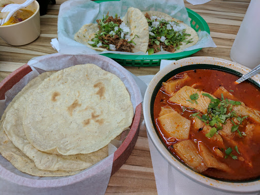 Flea Market «Fox Valley Flea Market», reviews and photos, 840 N State St, Elgin, IL 60123, USA