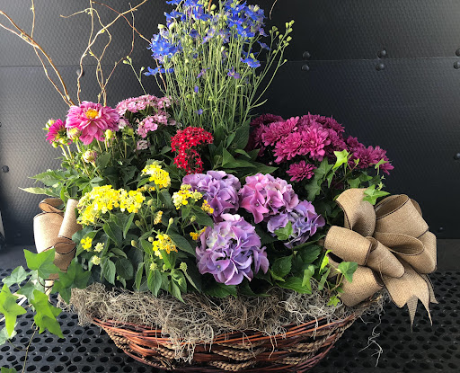 Florist «Kikilis Florist», reviews and photos, 417 S Pinellas Ave, Tarpon Springs, FL 34689, USA