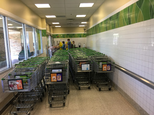 Supermarket «Publix Super Markets, Inc.», reviews and photos, 5642 Fishhawk Crossing Blvd, Lithia, FL 33547, USA