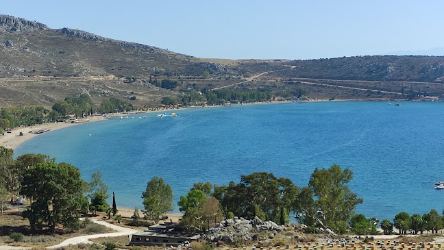 Παραλία Καραθώνας