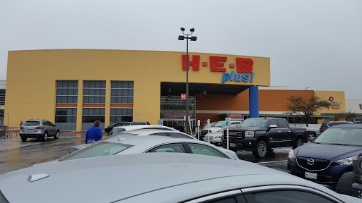 Grocery Store «H-E-B Grocery», reviews and photos, 170 E Whitestone Blvd, Cedar Park, TX 78613, USA