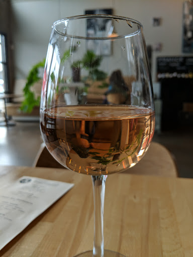 Wine Store «Blackbird Wine Shop», reviews and photos, 4323 NE Fremont St, Portland, OR 97213, USA