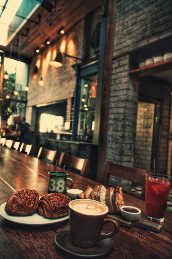 Rpublique Caf Bakery & Rpublique Restaurant image