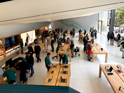 Shopping Mall «Union Square, San Francisco», reviews and photos, 333 Post St, San Francisco, CA 94108, USA