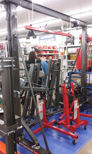 Hardware Store «Harbor Freight Tools», reviews and photos, 1409 E Stone Dr, Kingsport, TN 37664, USA